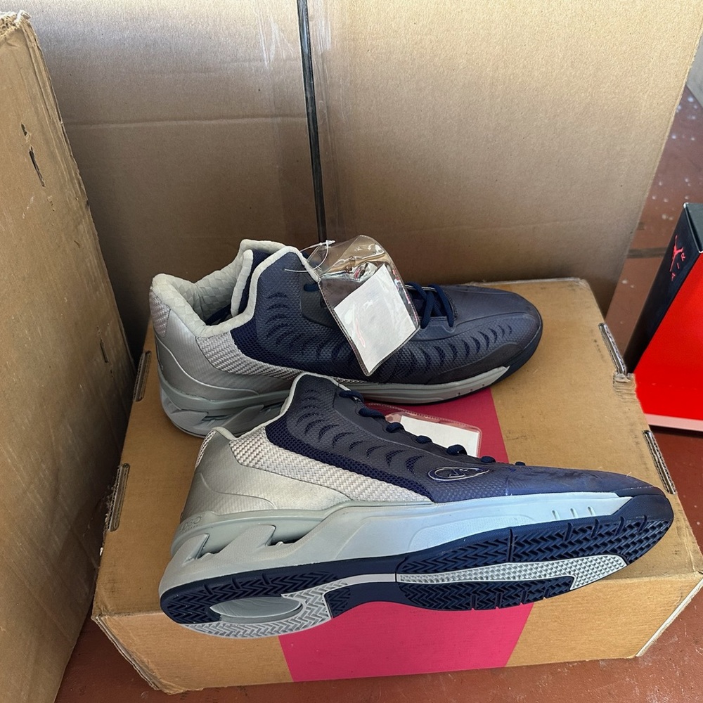 Spalding Navy and Gray Athletic Shoes - Picture 2 of 2